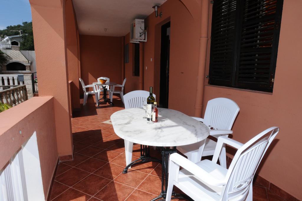 Vila Apartments Lidija Petrovac Kamer foto