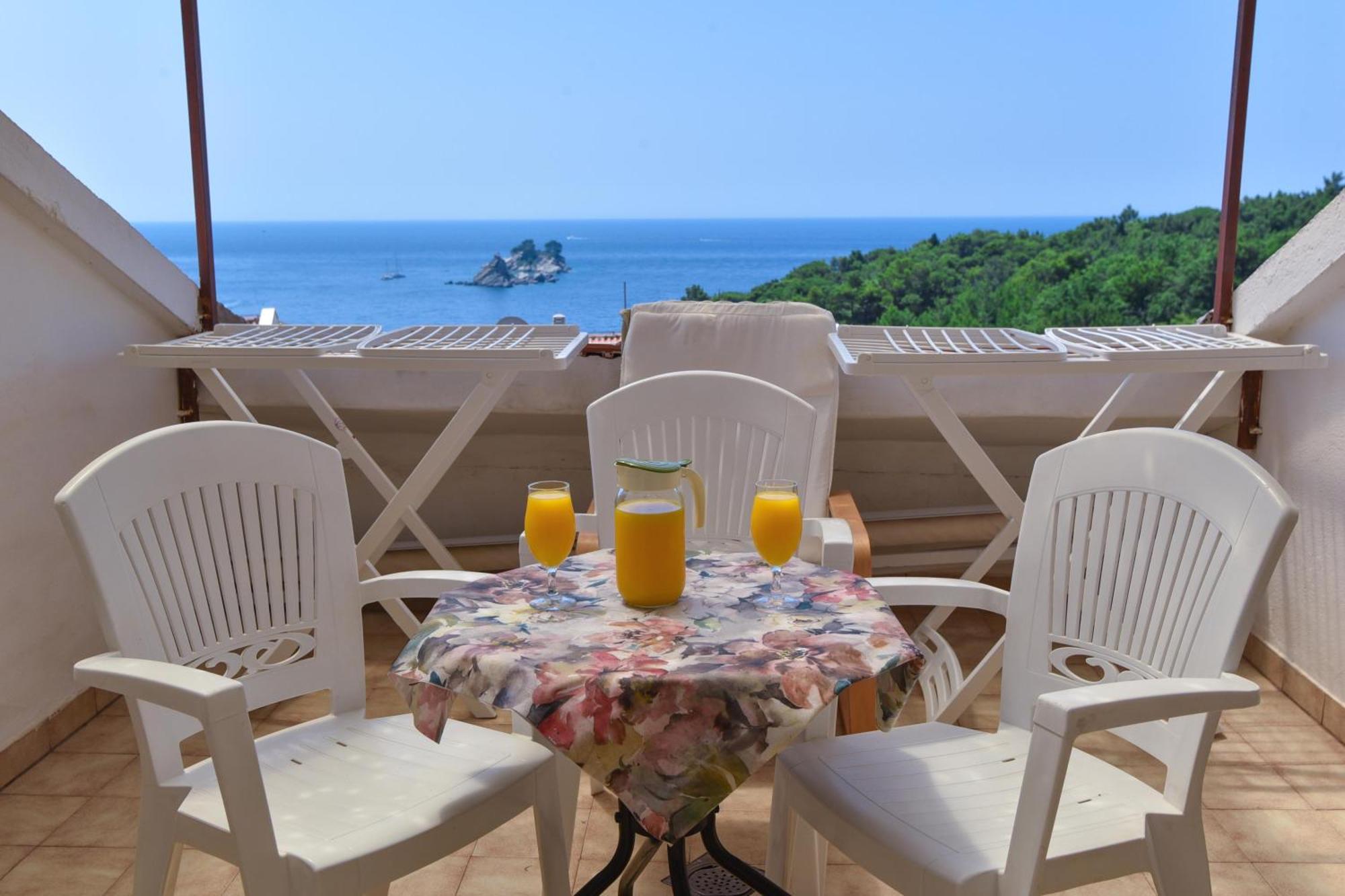 Vila Apartments Lidija Petrovac Buitenkant foto