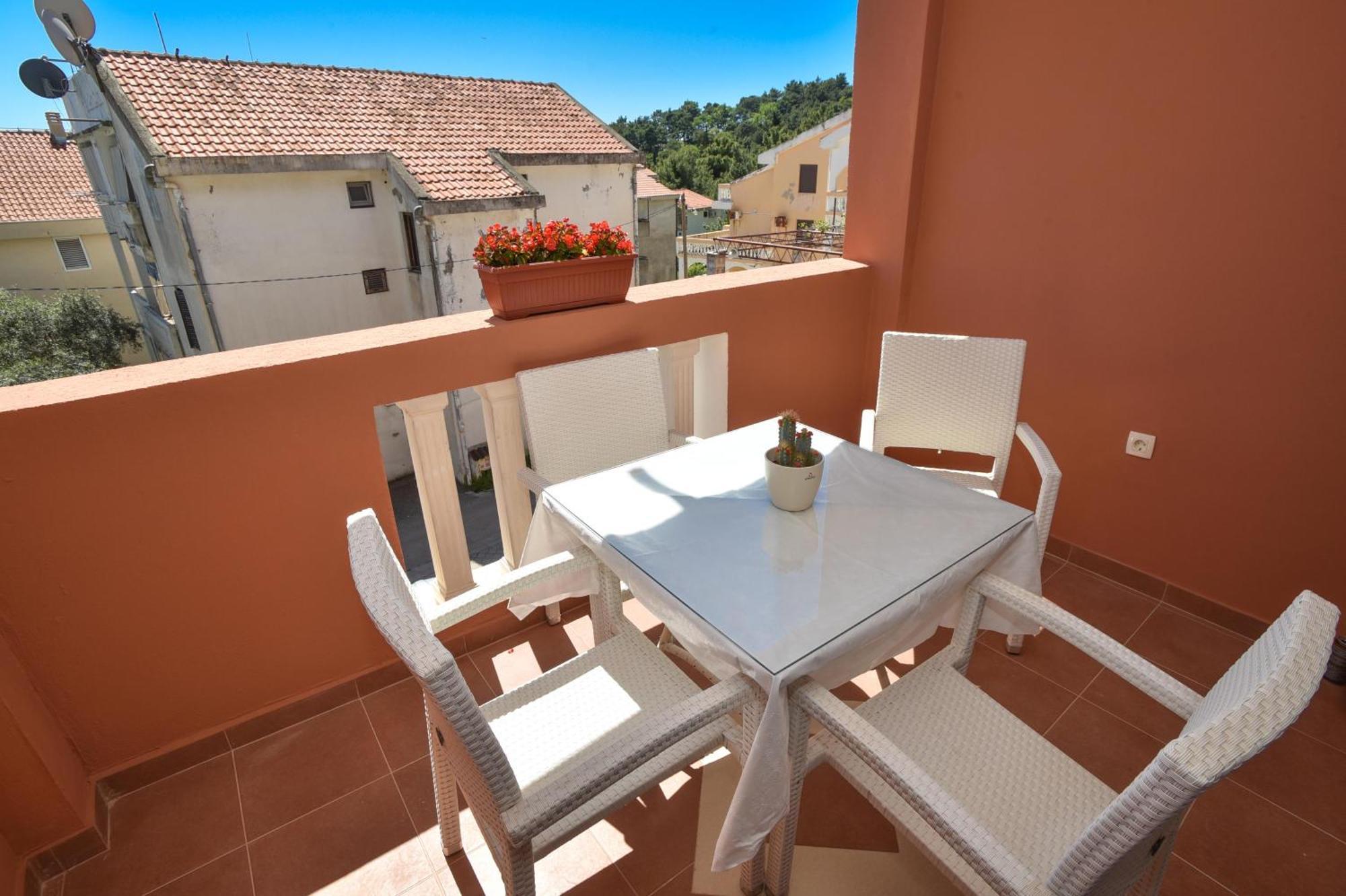 Vila Apartments Lidija Petrovac Buitenkant foto