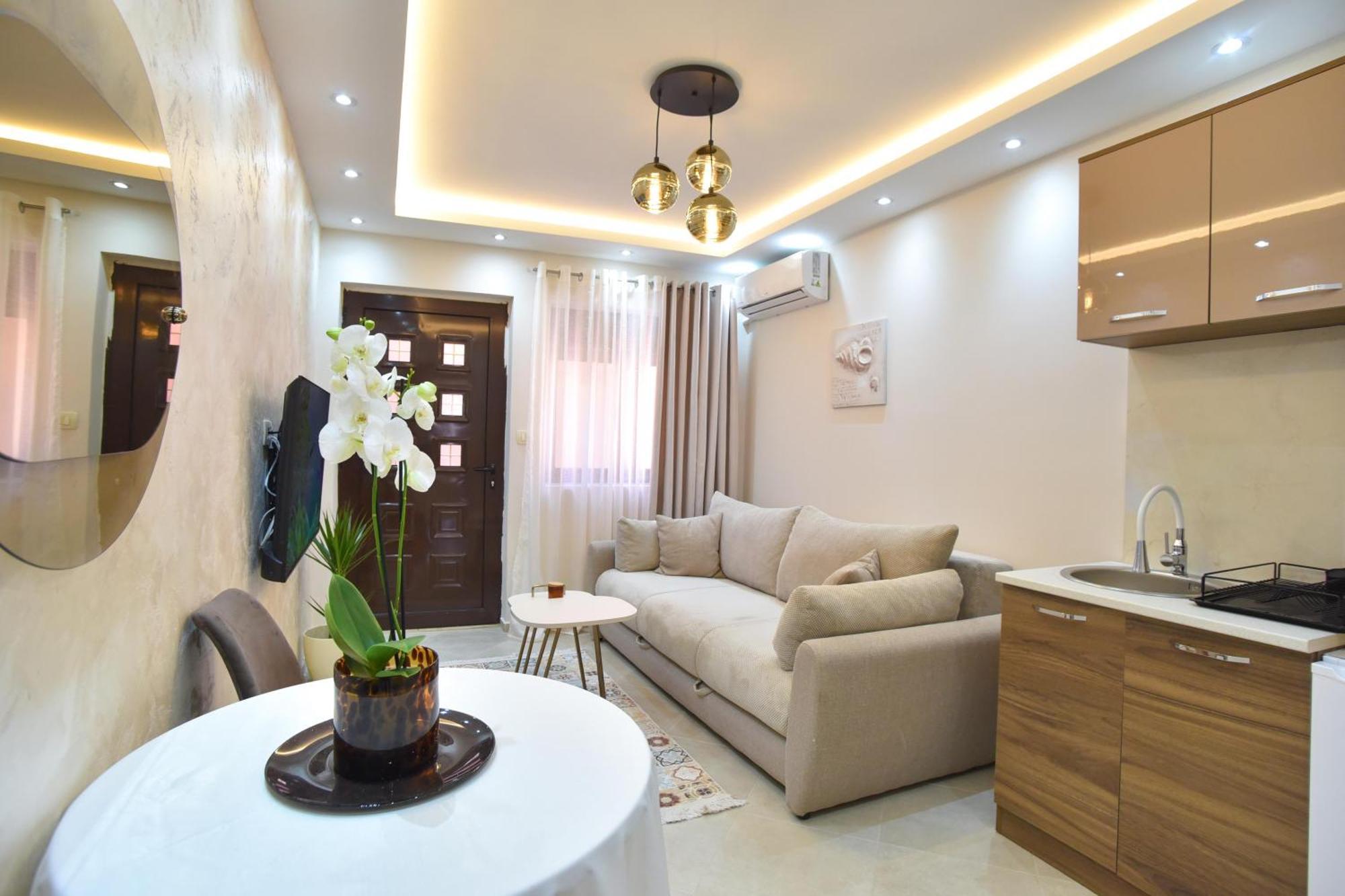 Vila Apartments Lidija Petrovac Buitenkant foto